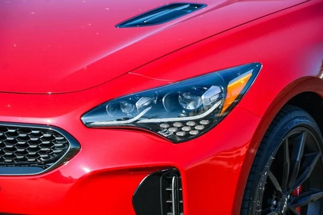 2023 Kia Stinger GT - Image 8 of 12