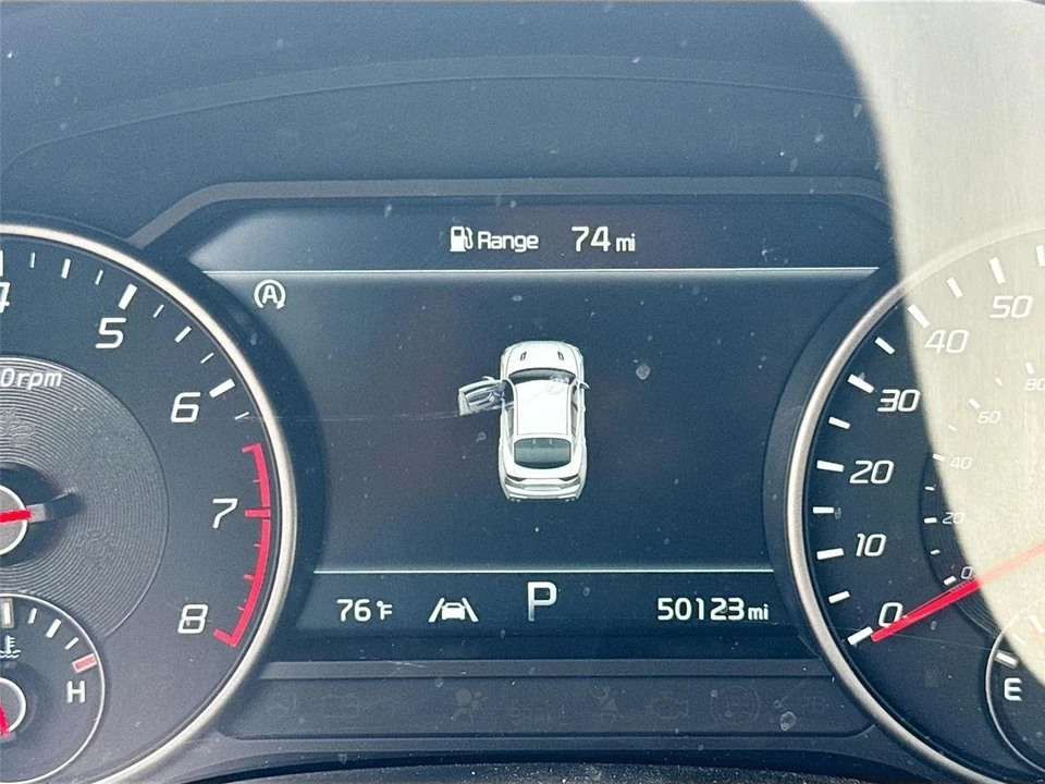 2023 Kia Stinger GT - Image 12 of 21