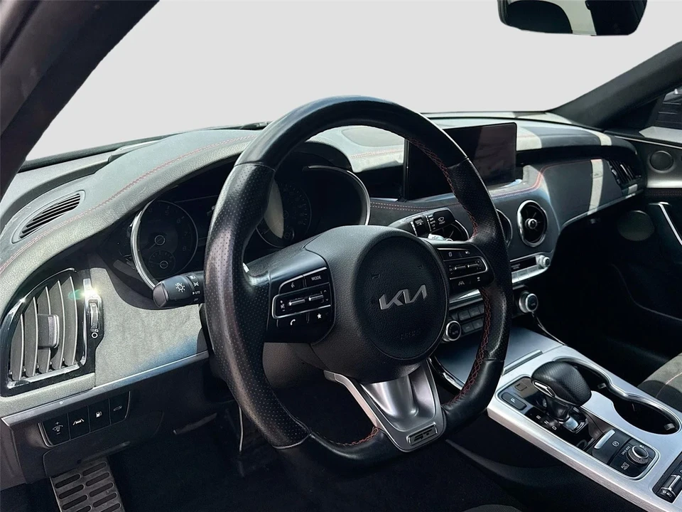 2023 Kia Stinger GT - Image 9 of 21