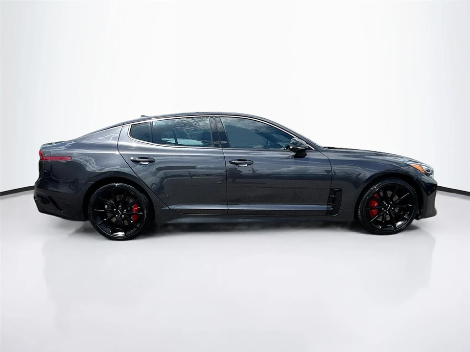 2023 Kia Stinger GT - Image 8 of 21