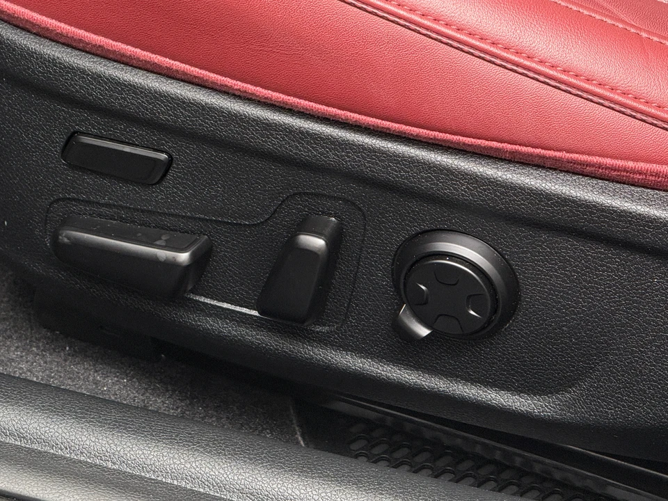 2023 Kia Stinger GT - Image 4 of 31