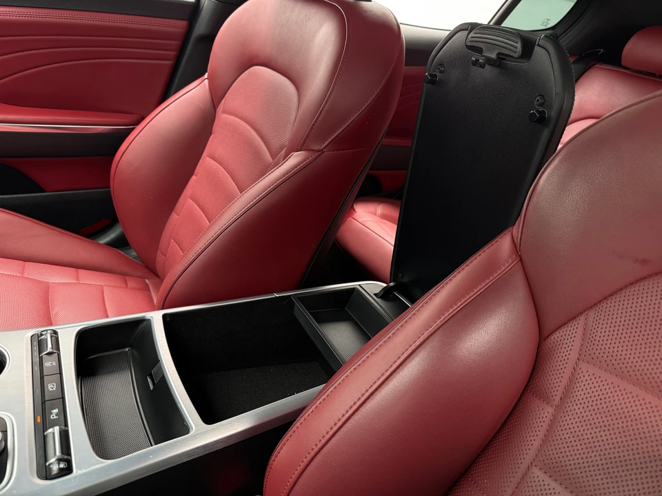 2023 Kia Stinger GT - Image 18 of 31