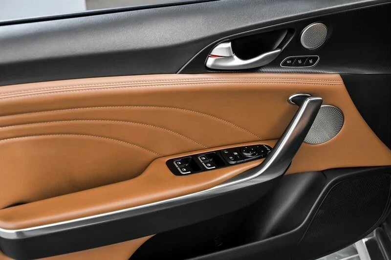 2023 Kia Stinger GT - Image 17 of 21