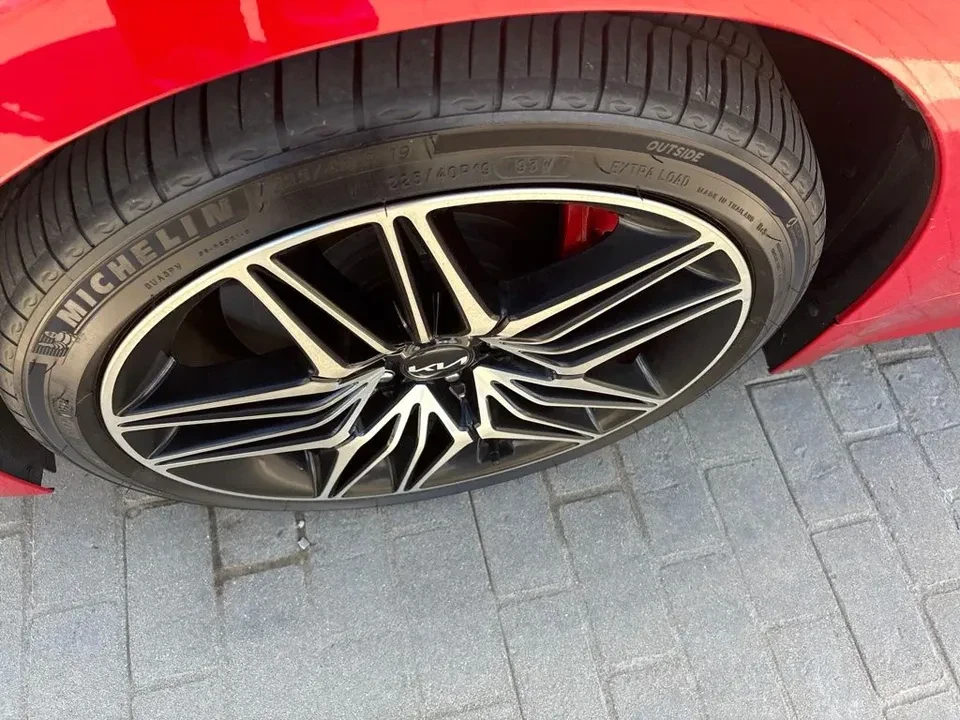 2023 Kia Stinger GT - Image 10 of 10