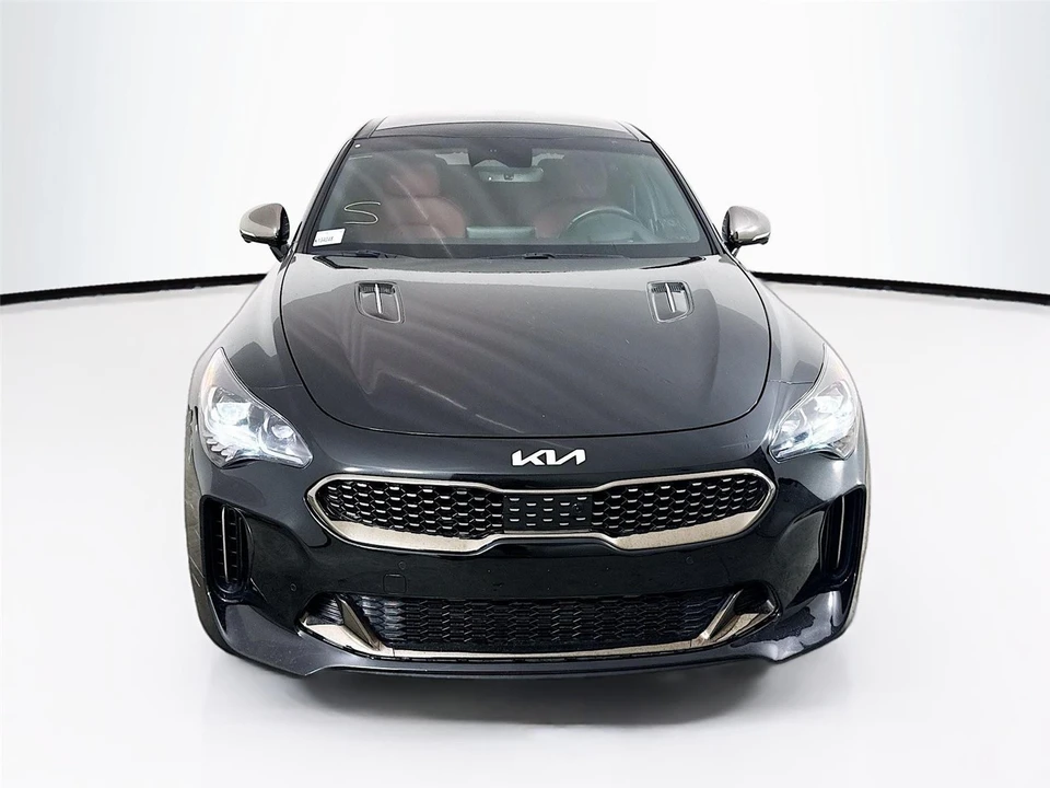 2023 Kia Stinger GT - Image 10 of 14