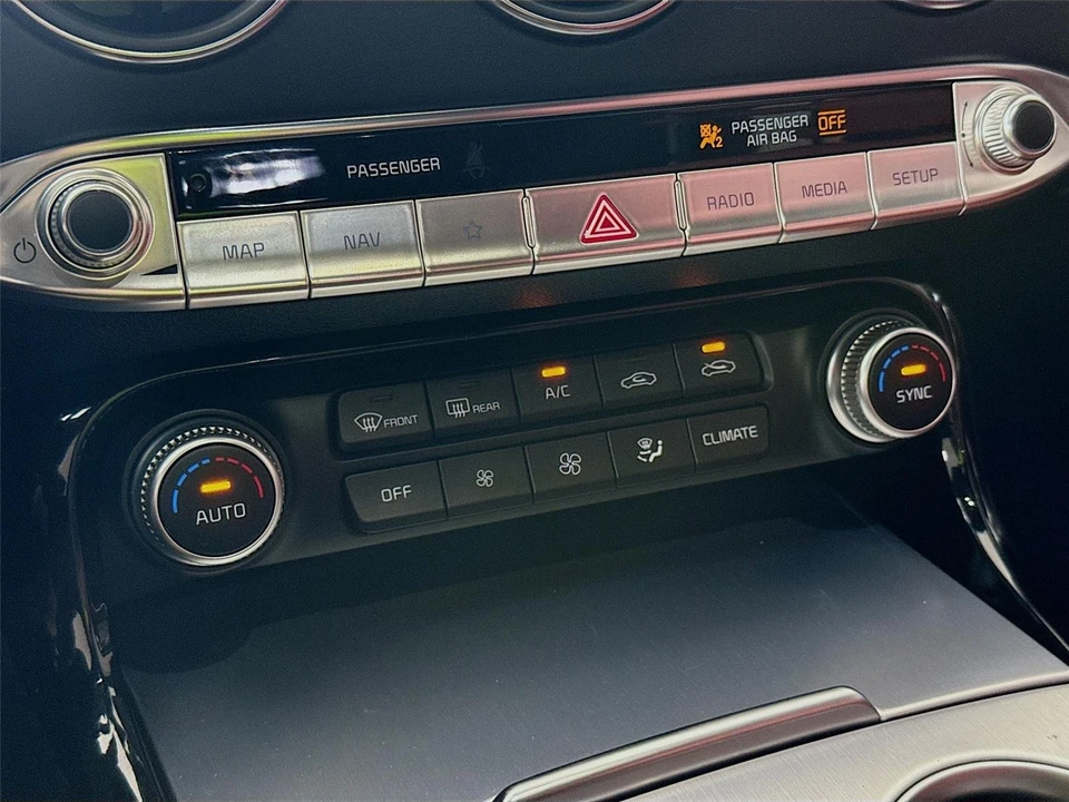 2023 Kia Stinger GT - Image 9 of 14