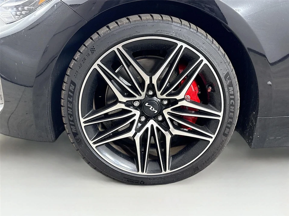 2023 Kia Stinger GT - Image 12 of 14