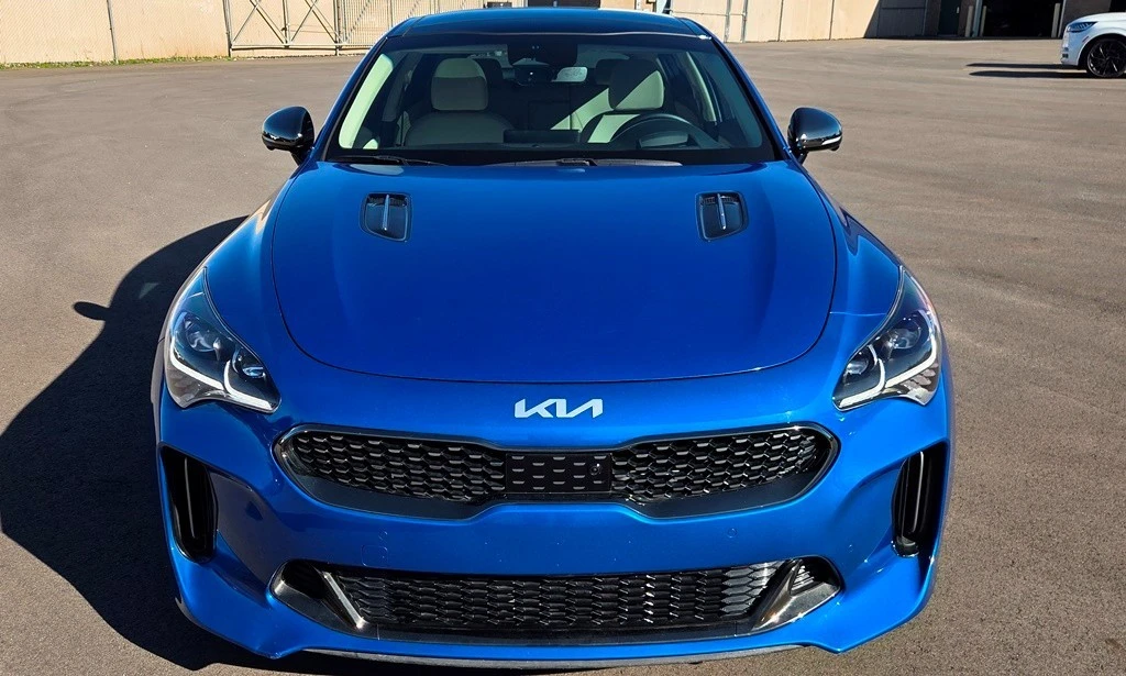 2023 Kia Stinger GT - Image 2 of 21
