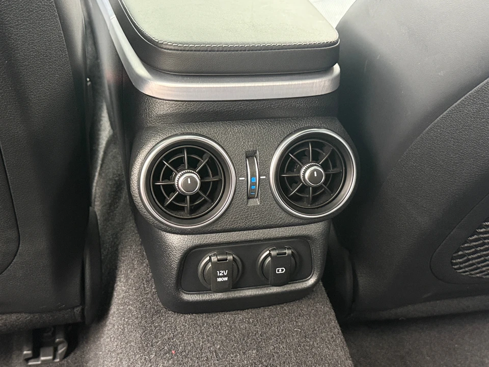 2023 Kia Stinger GT - Image 2 of 31