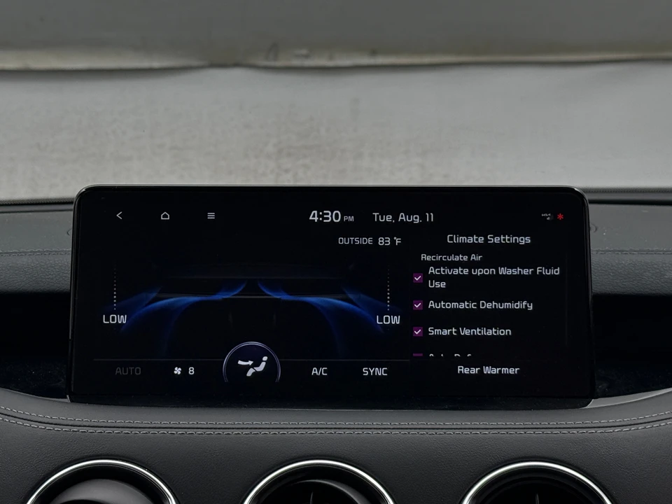 2023 Kia Stinger GT - Image 20 of 31