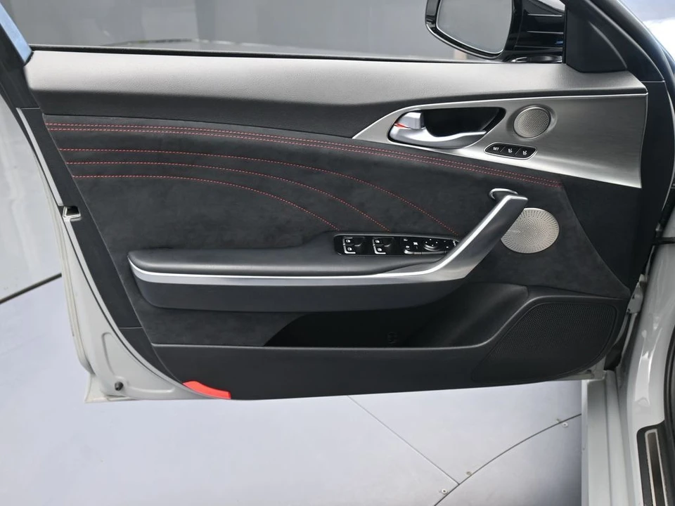 2023 Kia Stinger GT - Image 12 of 12
