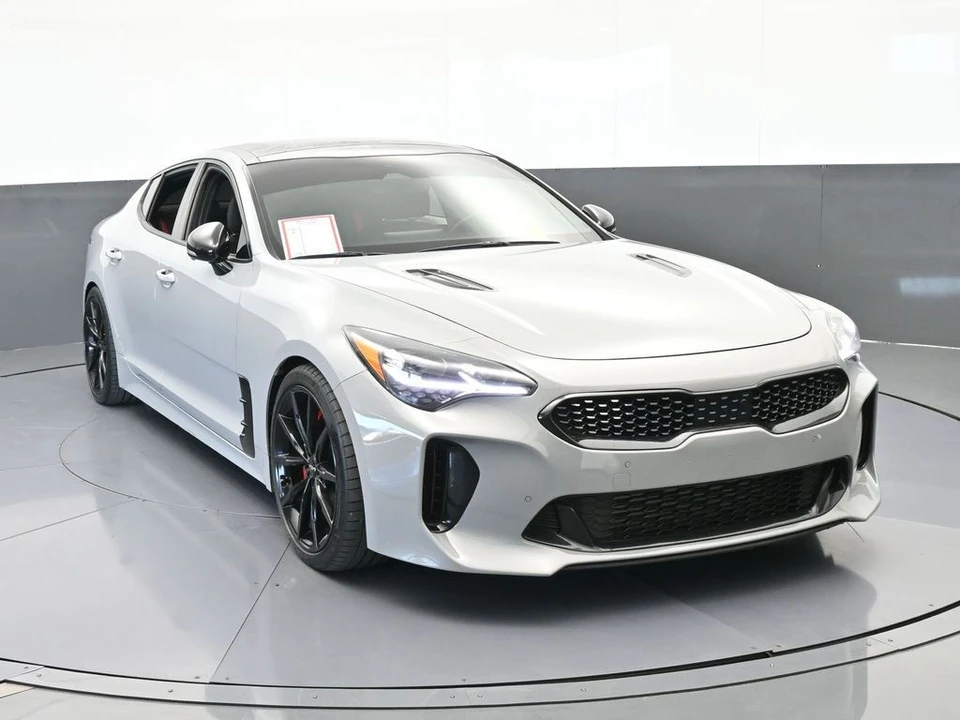 2023 Kia Stinger GT - Image 9 of 12