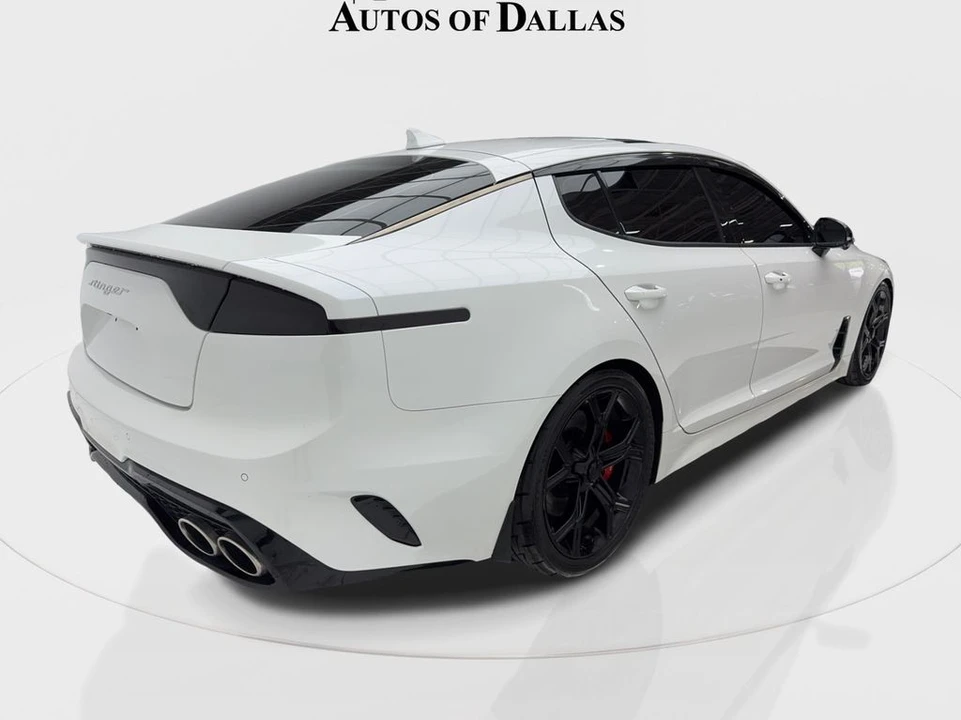 2023 Kia Stinger GT - Image 10 of 21