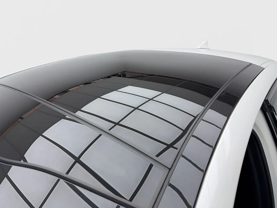 2023 Kia Stinger GT - Image 14 of 21