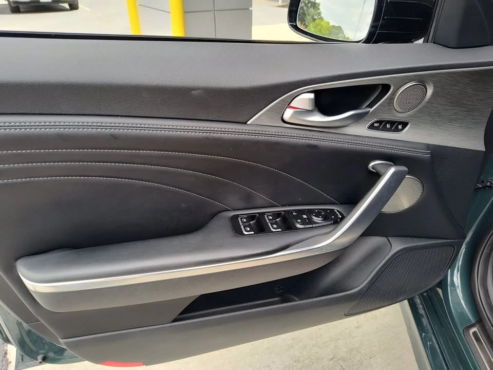 2023 Kia Stinger GT - Image 14 of 20