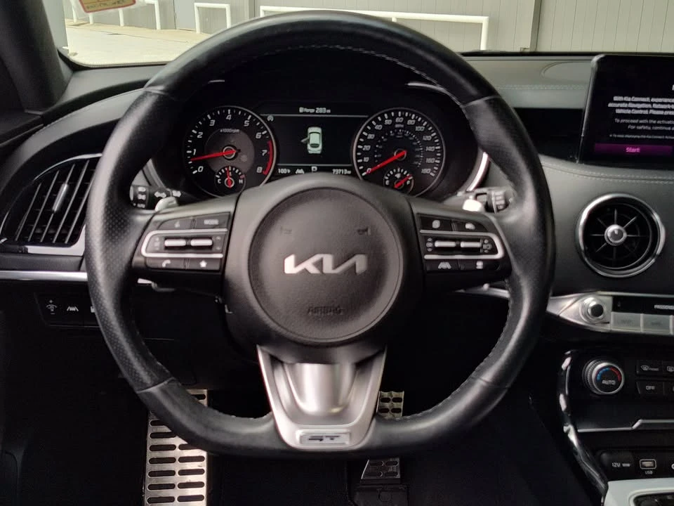 2023 Kia Stinger GT - Image 17 of 20