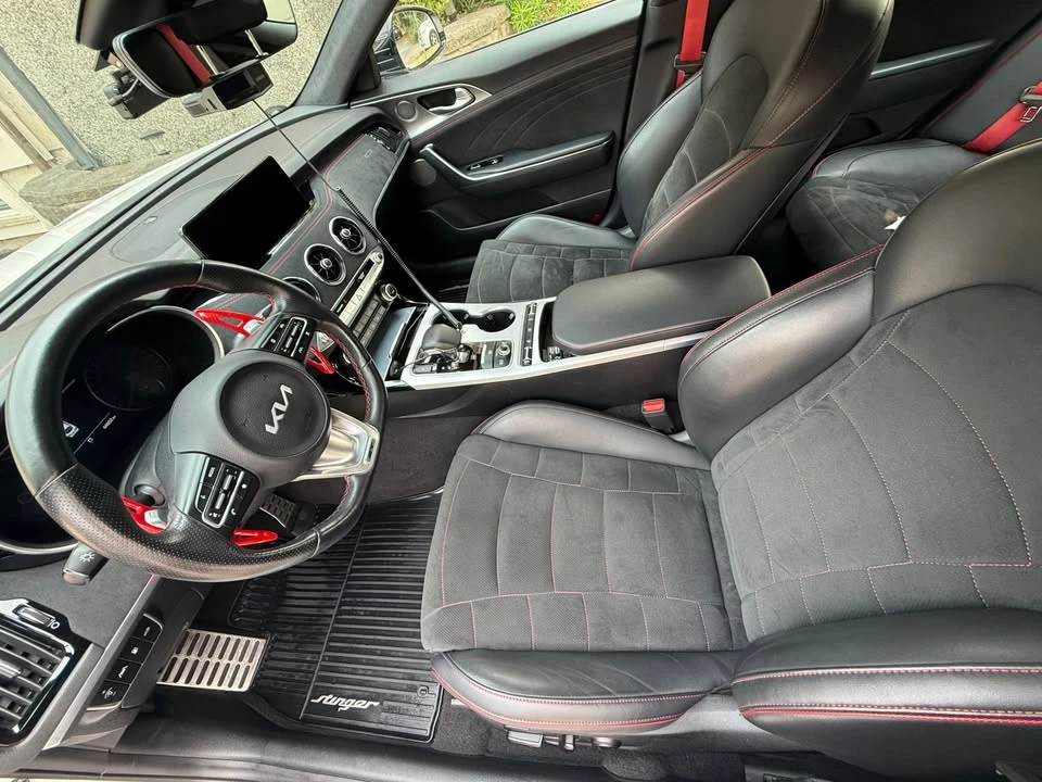 2023 Kia Stinger GT - Image 6 of 18
