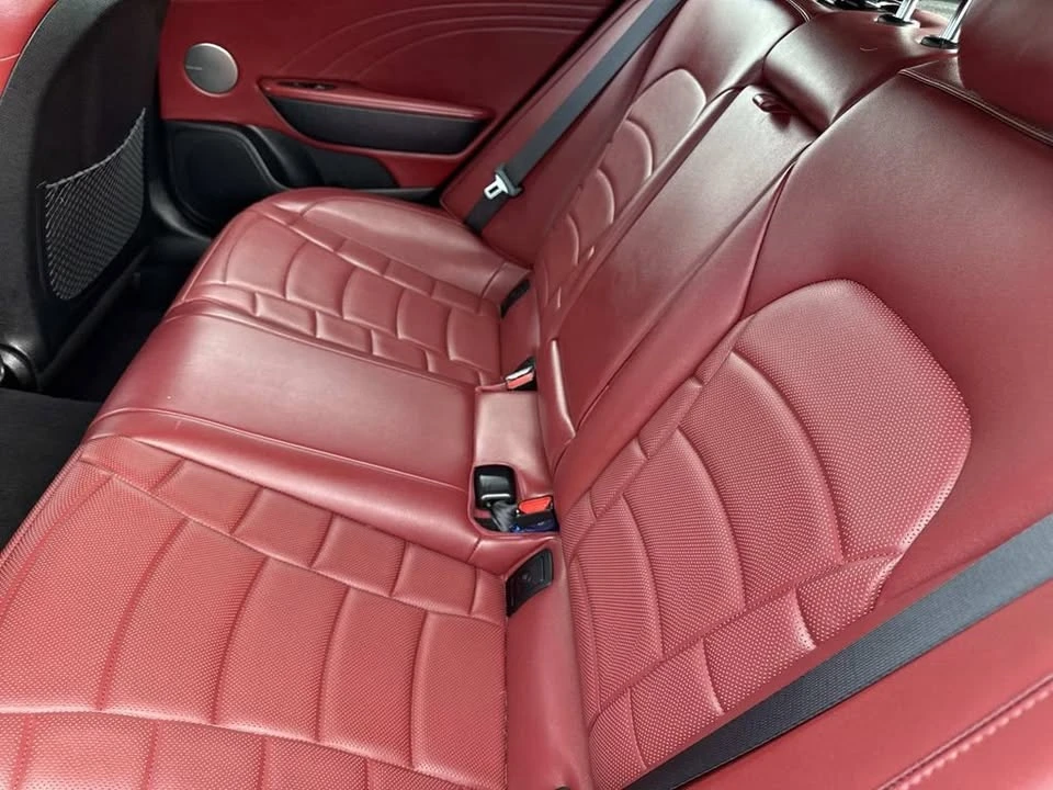 2023 Kia Stinger - Image 12 of 18
