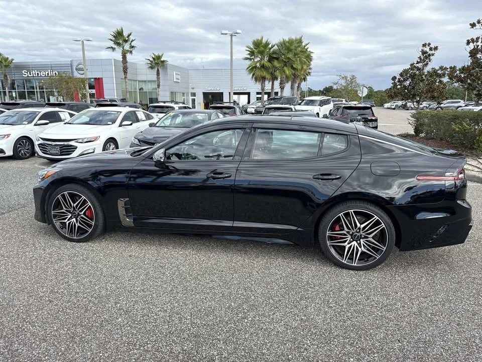 2023 Kia Stinger - Image 4 of 18