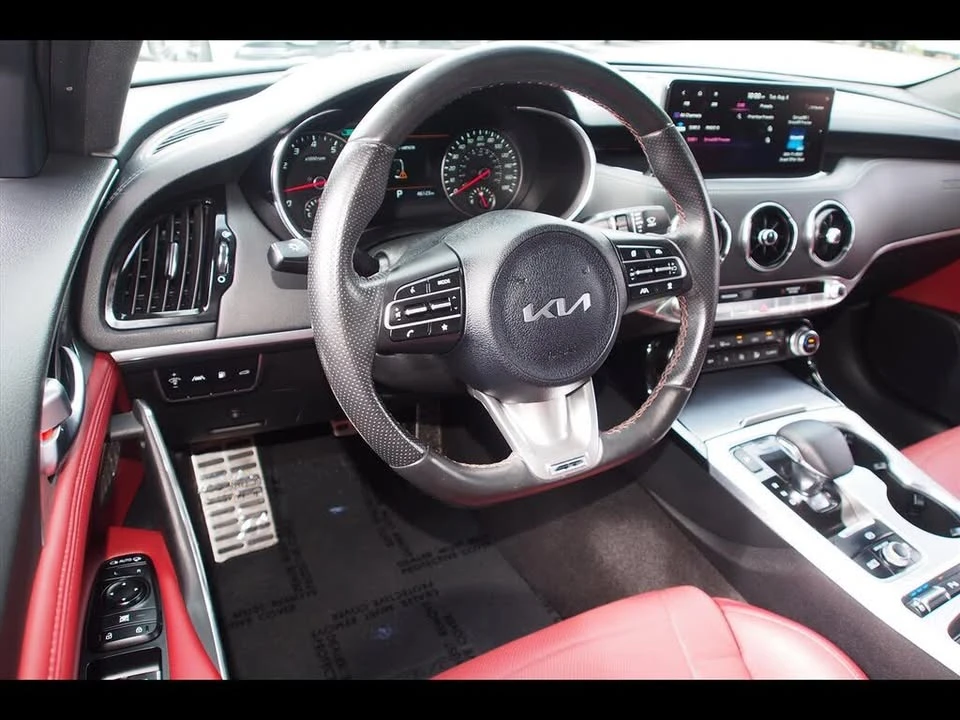 2023 Kia Stinger GT - Image 18 of 20