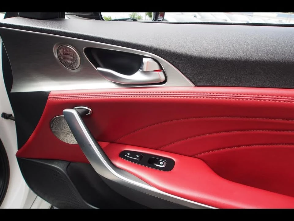 2023 Kia Stinger GT - Image 13 of 20