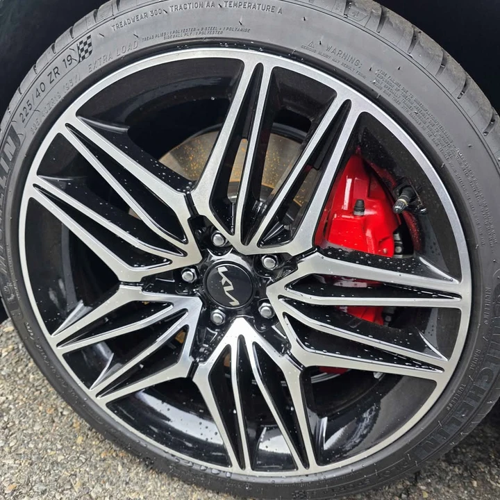 2023 Kia Stinger GT - Image 8 of 9