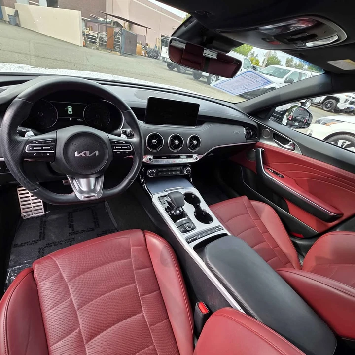 2023 Kia Stinger GT - Image 6 of 9