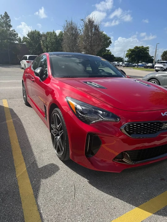 2023 Kia Stinger GT - Image 2 of 8