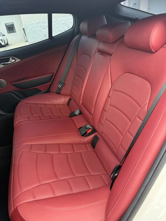 2023 Kia Stinger GT - Image 7 of 8