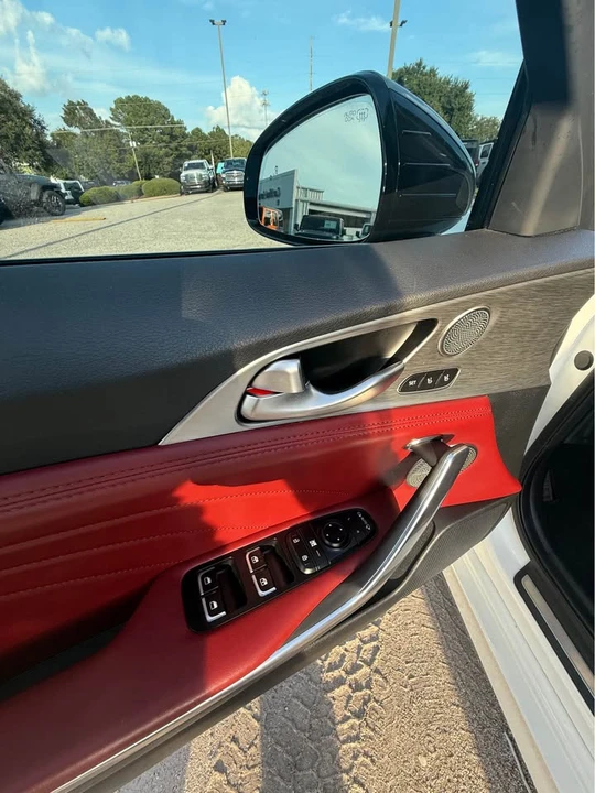 2023 Kia Stinger GT - Image 9 of 21