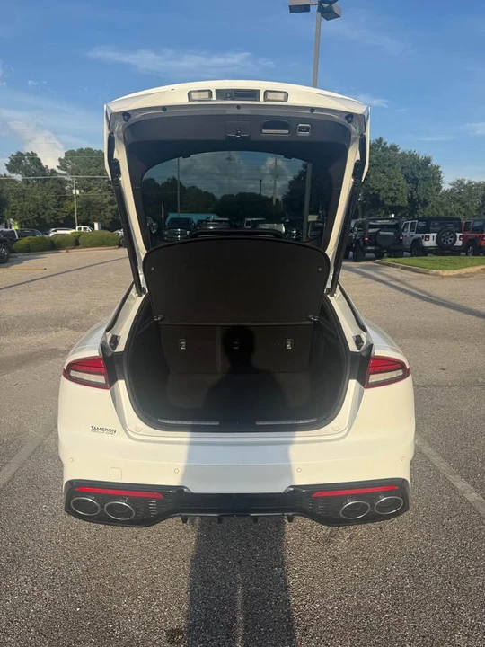 2023 Kia Stinger GT - Image 19 of 21