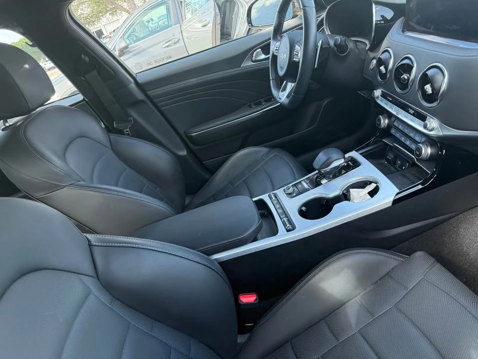 2023 Kia Stinger GT - Image 5 of 8
