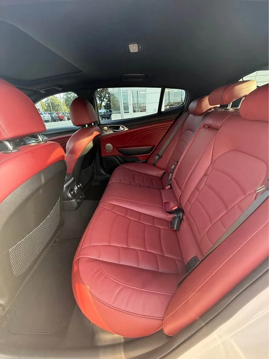 2023 Kia Stinger GT - Image 16 of 21