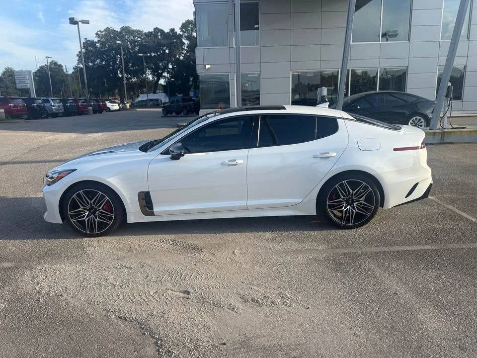 2023 Kia Stinger GT - Image 8 of 21