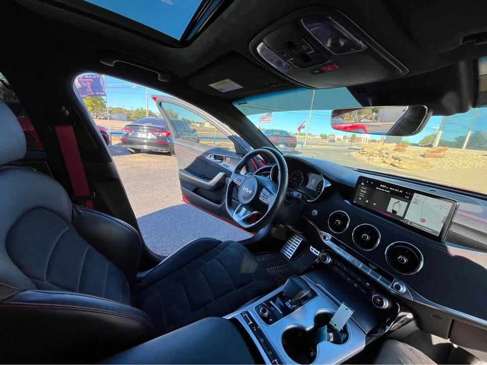 2023 Kia Stinger GT - Image 7 of 15