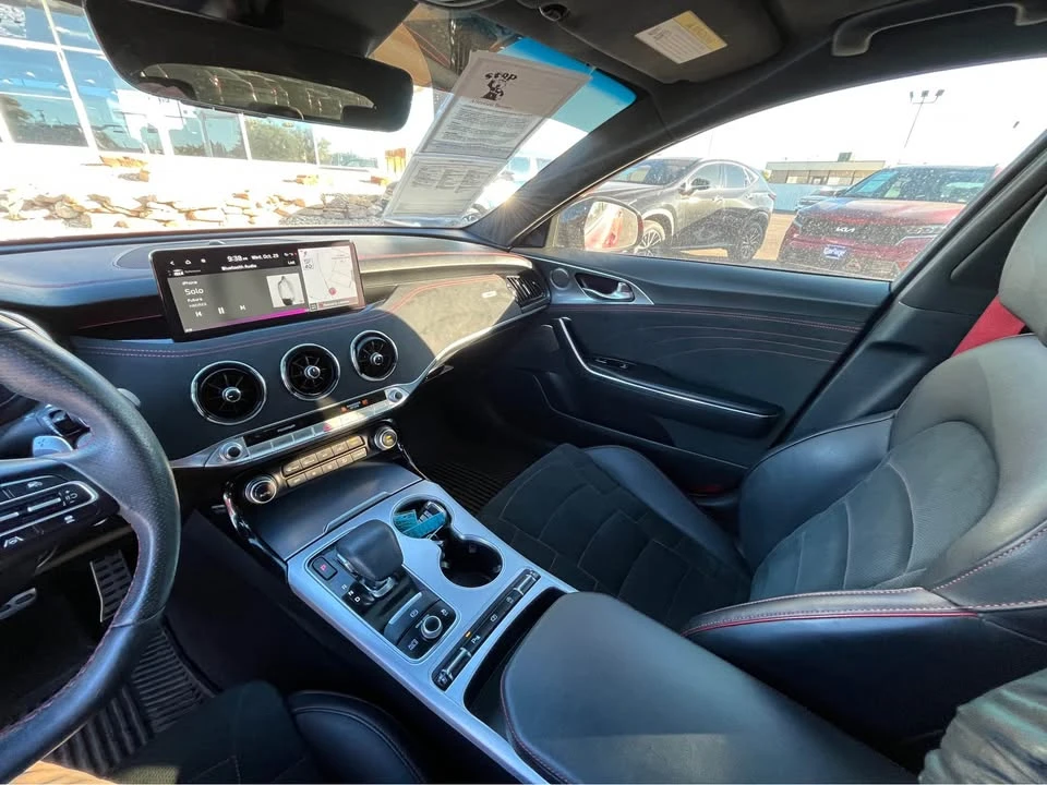 2023 Kia Stinger GT - Image 11 of 15