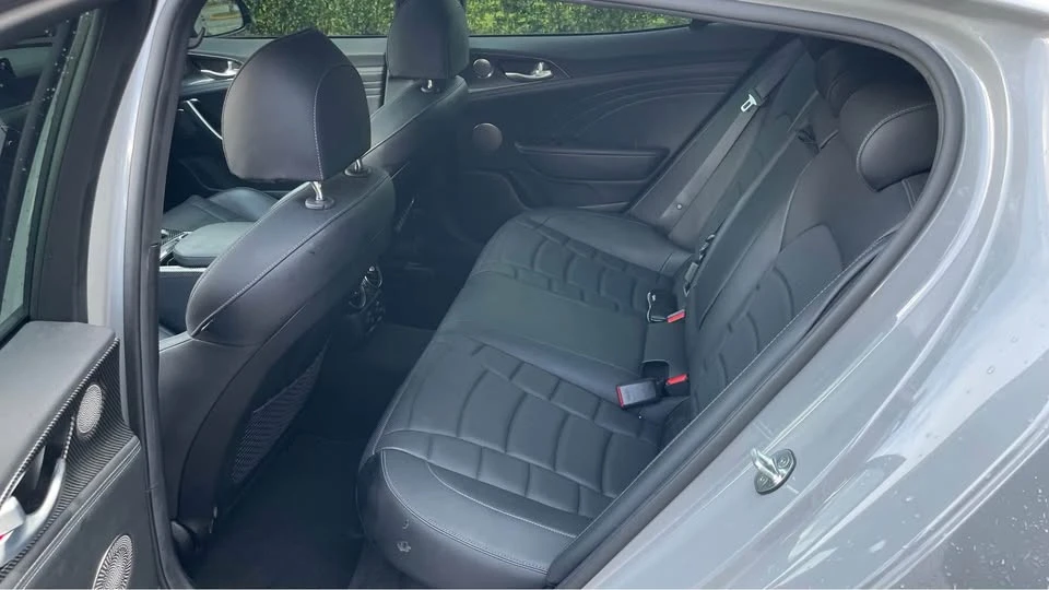 2023 Kia Stinger GT - Image 10 of 20