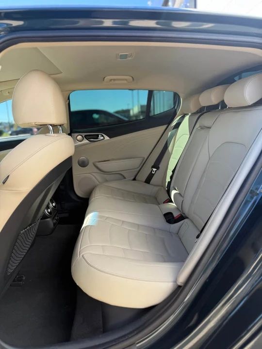 2023 Kia Stinger GT - Image 6 of 13