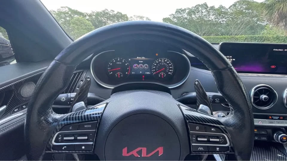 2023 Kia Stinger GT - Image 18 of 20