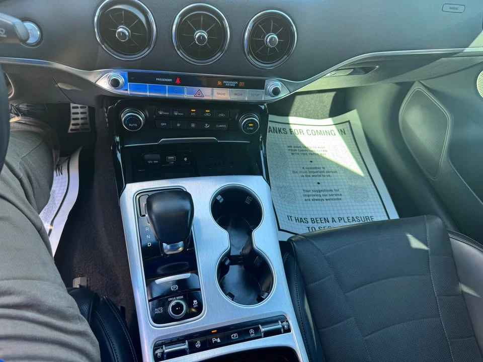 2023 Kia Stinger GT - Image 11 of 16