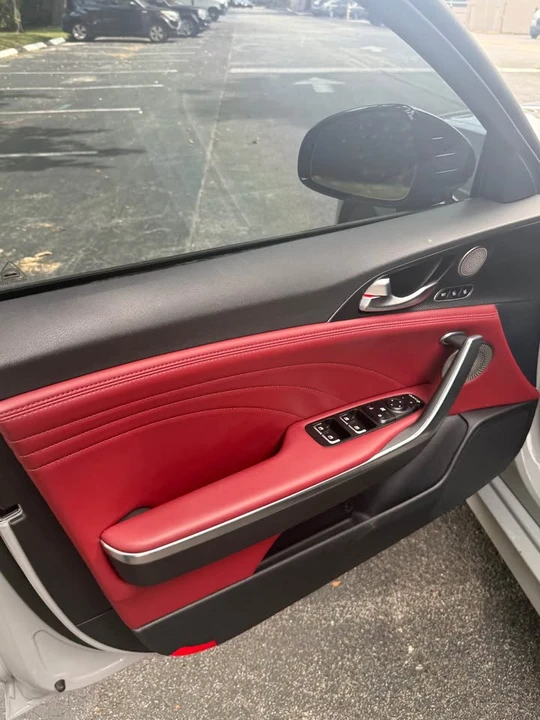 2023 Kia Stinger GT - Image 4 of 10