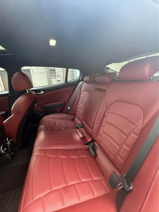 2023 Kia Stinger GT - Image 7 of 10