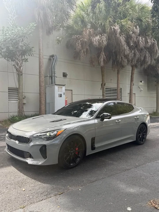 2023 Kia Stinger GT - Image 2 of 10