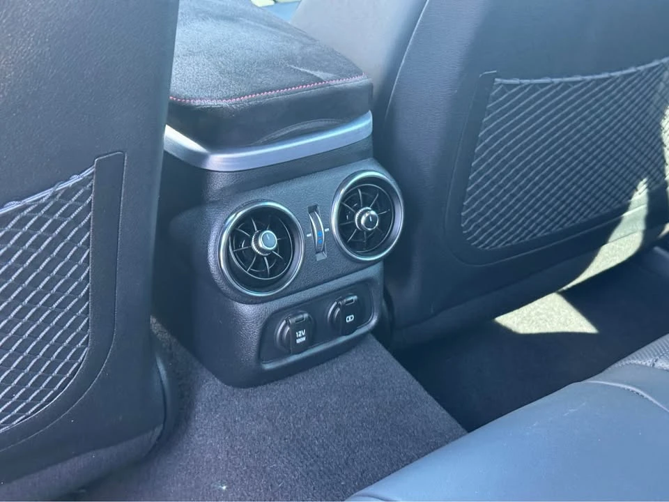 2023 Kia Stinger GT - Image 8 of 16