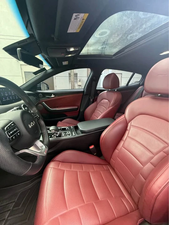 2023 Kia Stinger GT - Image 5 of 10