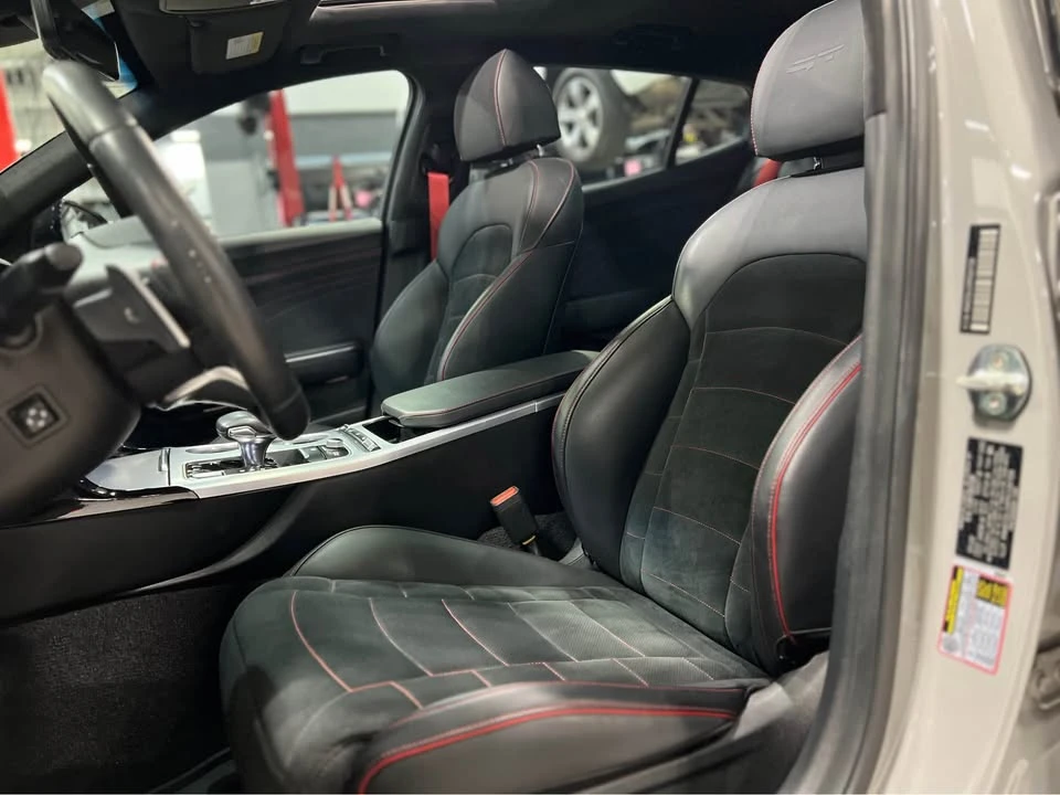 2023 Kia Stinger GT - Image 8 of 16