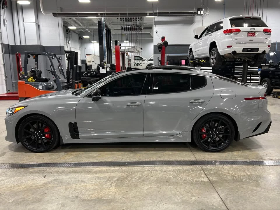2023 Kia Stinger GT - Image 2 of 16