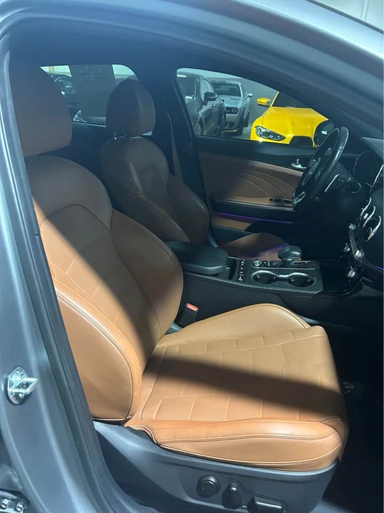 2023 Kia Stinger GT - Image 14 of 17