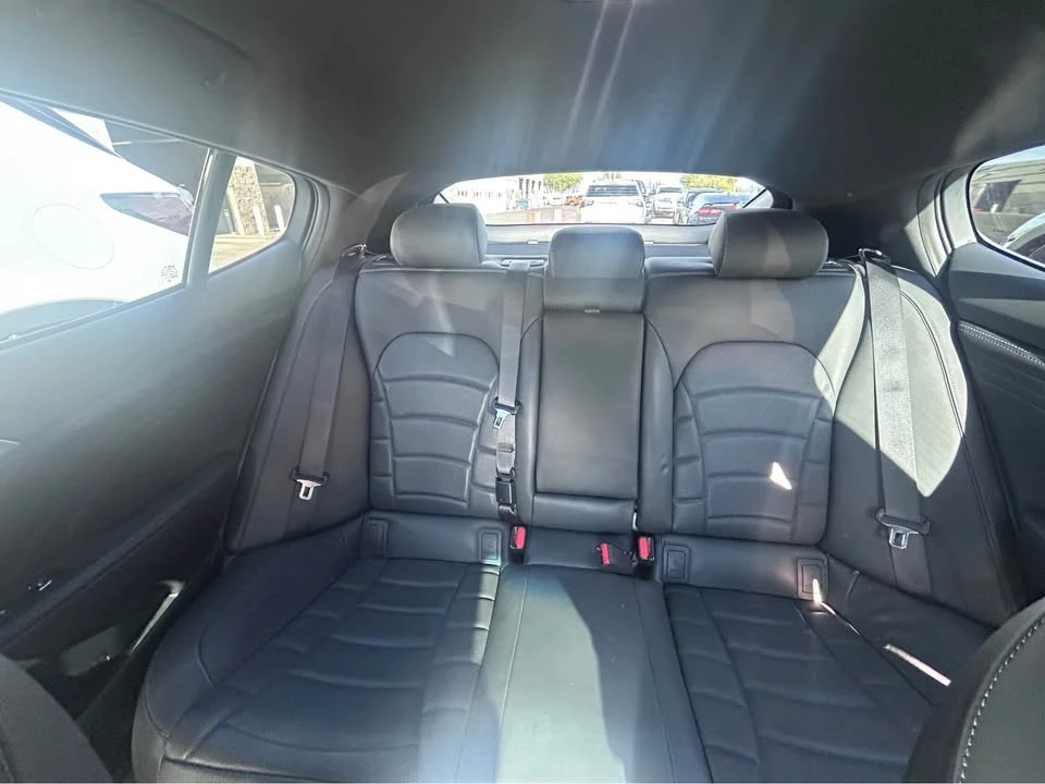 2023 Kia Stinger GT - Image 8 of 11