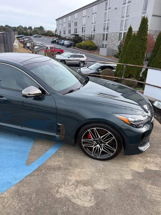 2023 Kia Stinger GT - Image 2 of 4